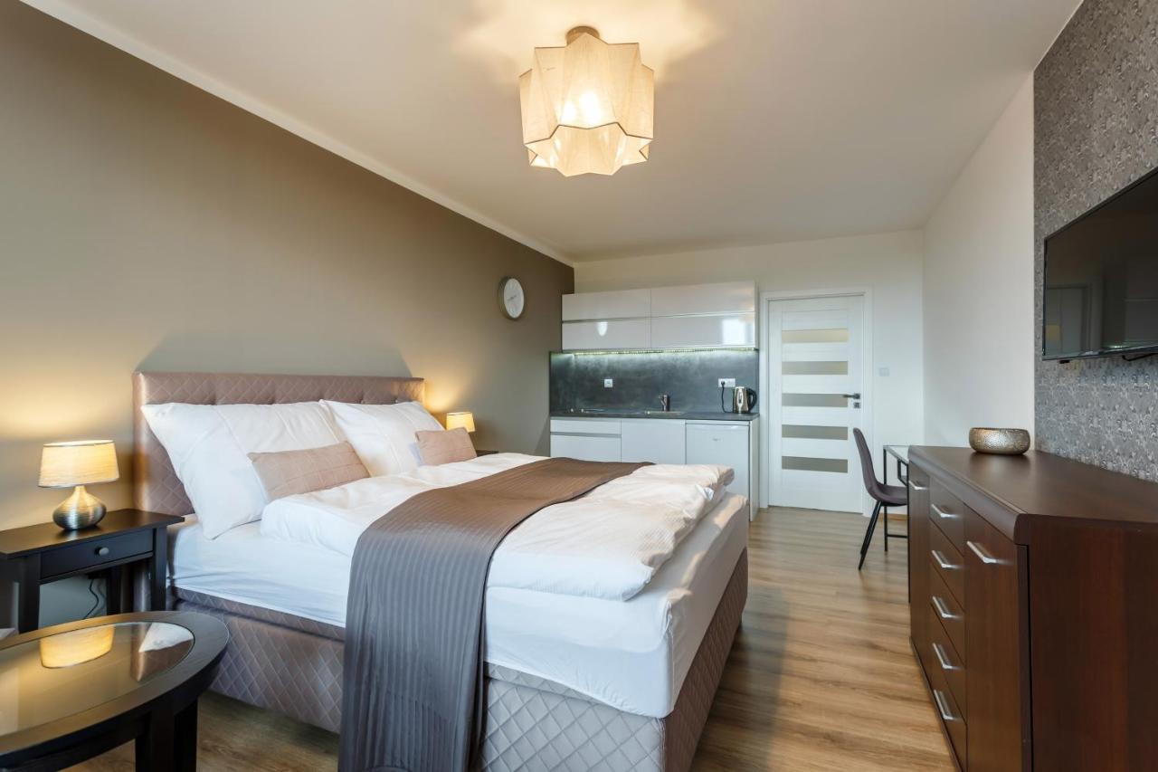 Golden s - Housity