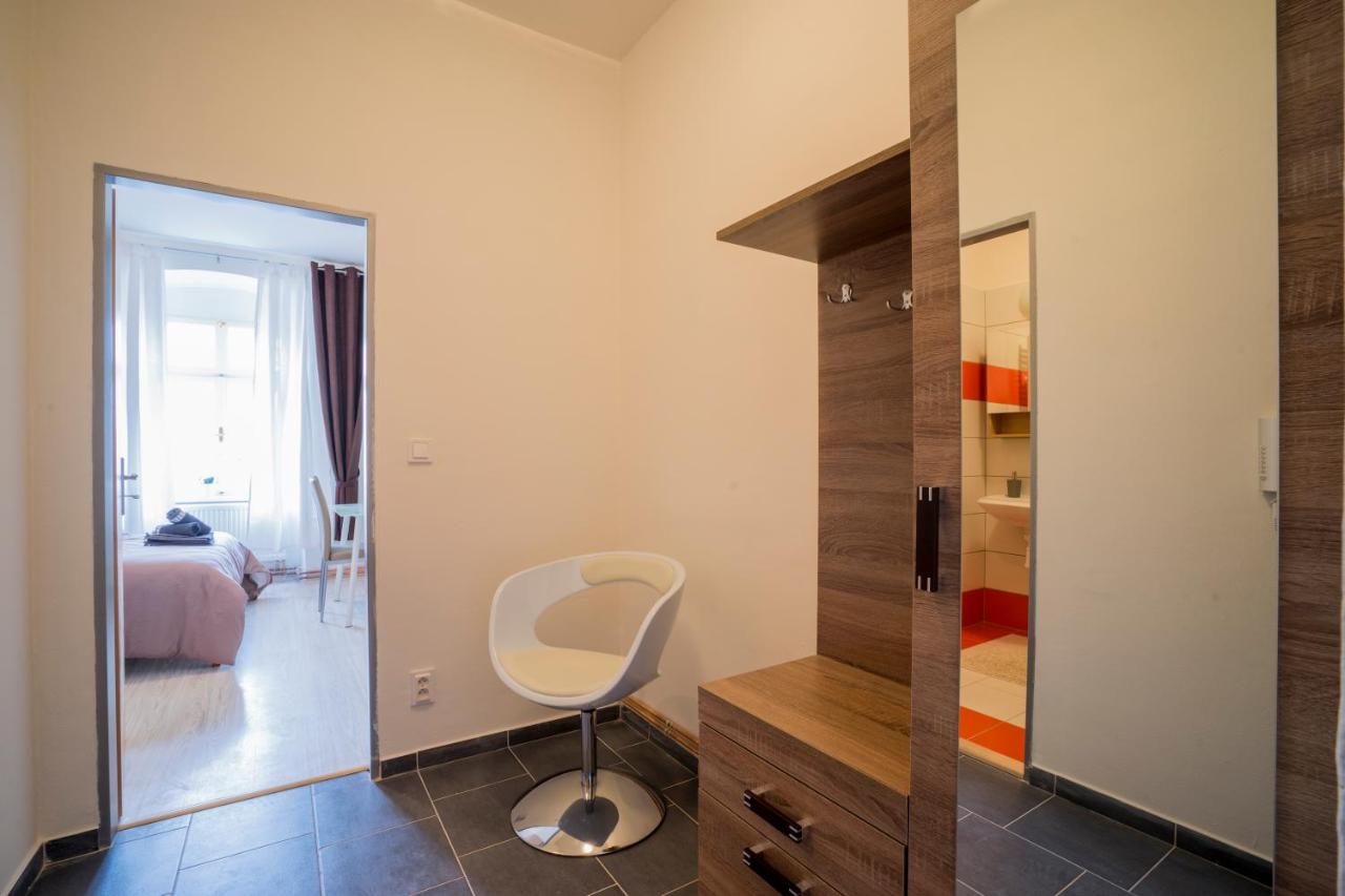 apartmán Záme�?nická 3 - Housity