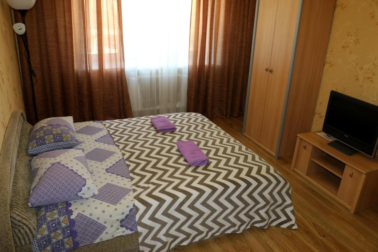 on 2nd Metallistov - Housity