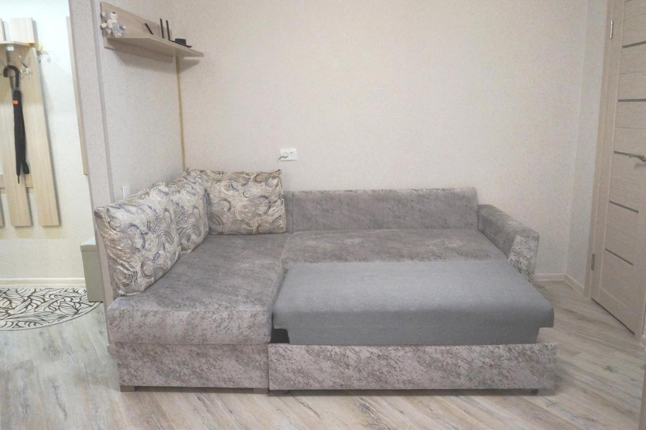 on naberezhnoy Velikoy - Housity