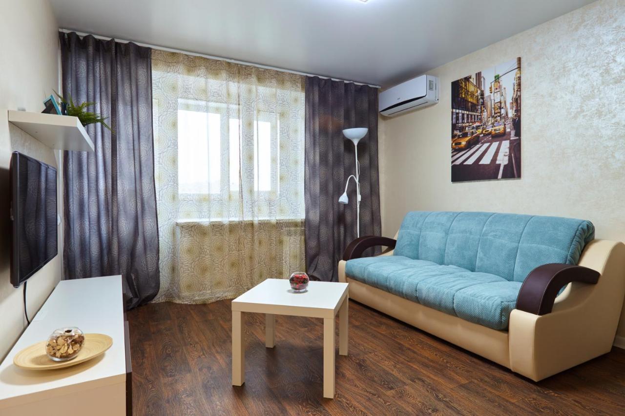 on Samokhvalova 12 - Housity