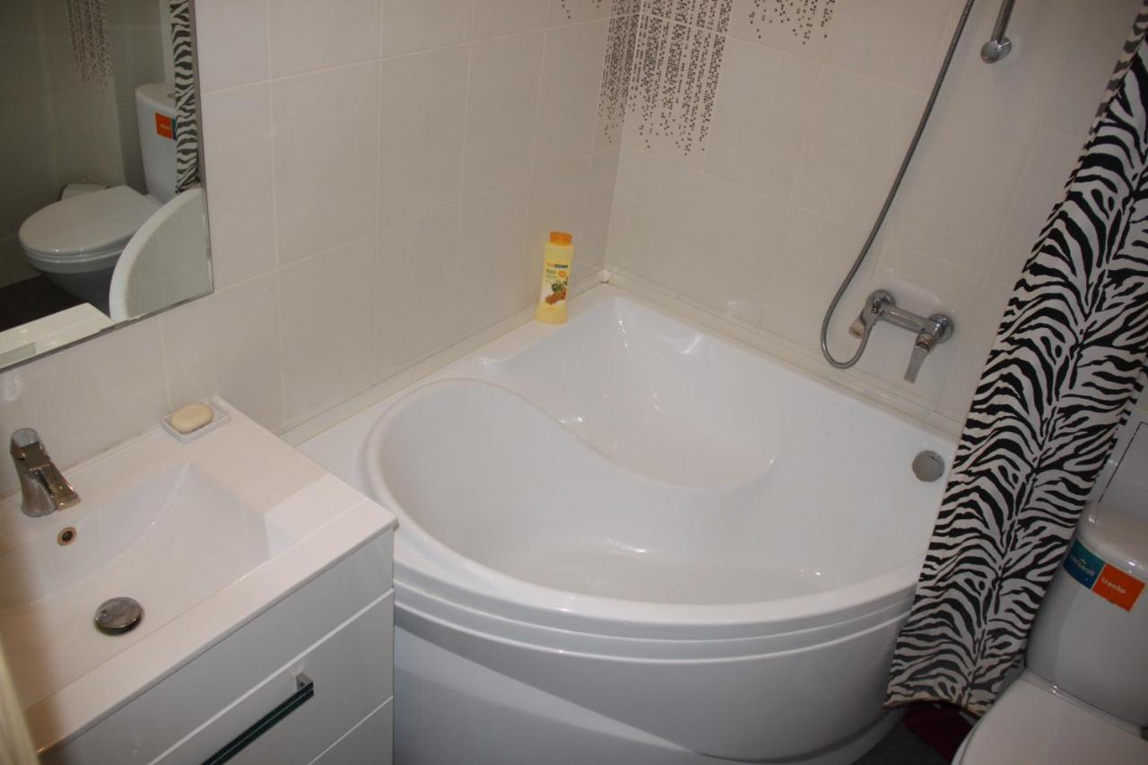 Smolensk-Normandiya 7a - Housity