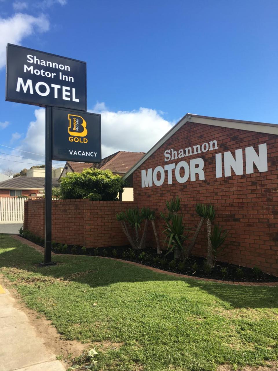 Shannon Motor Inn - Housity