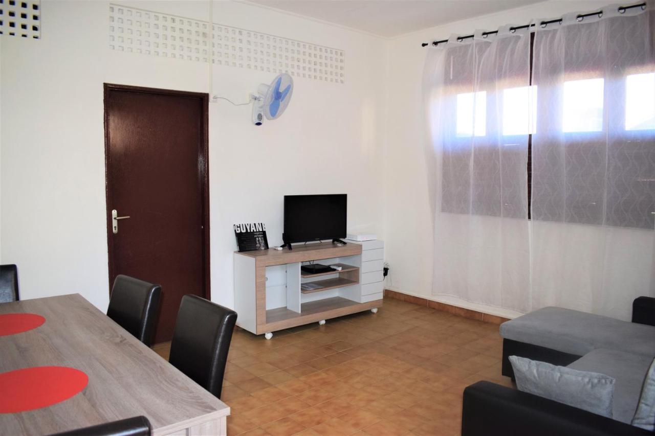 T4 tout confort à Cayenne centre ville max 8 personnes - Housity