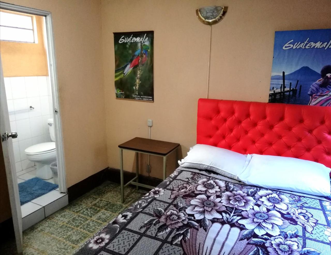 Hotel Estacion Gerona Bed & Breakfast - Housity