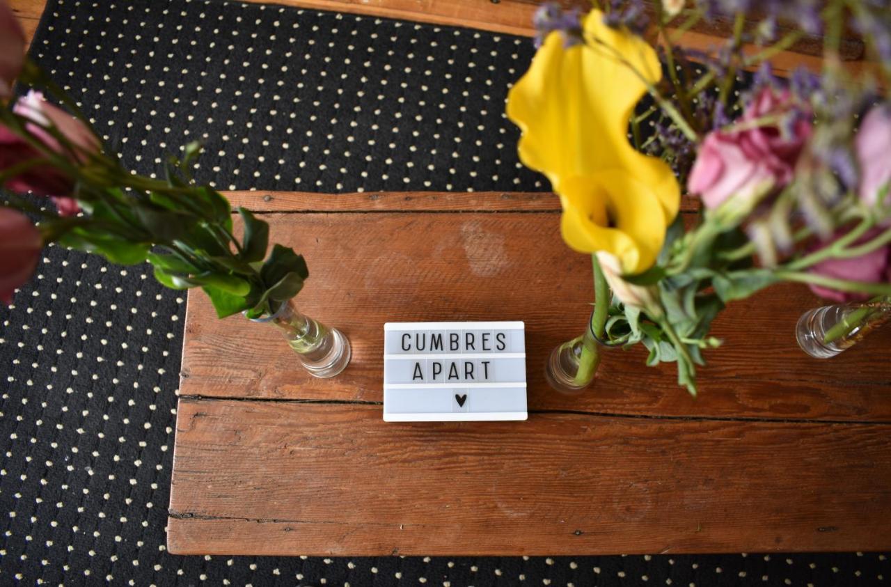 Cumbres Apart