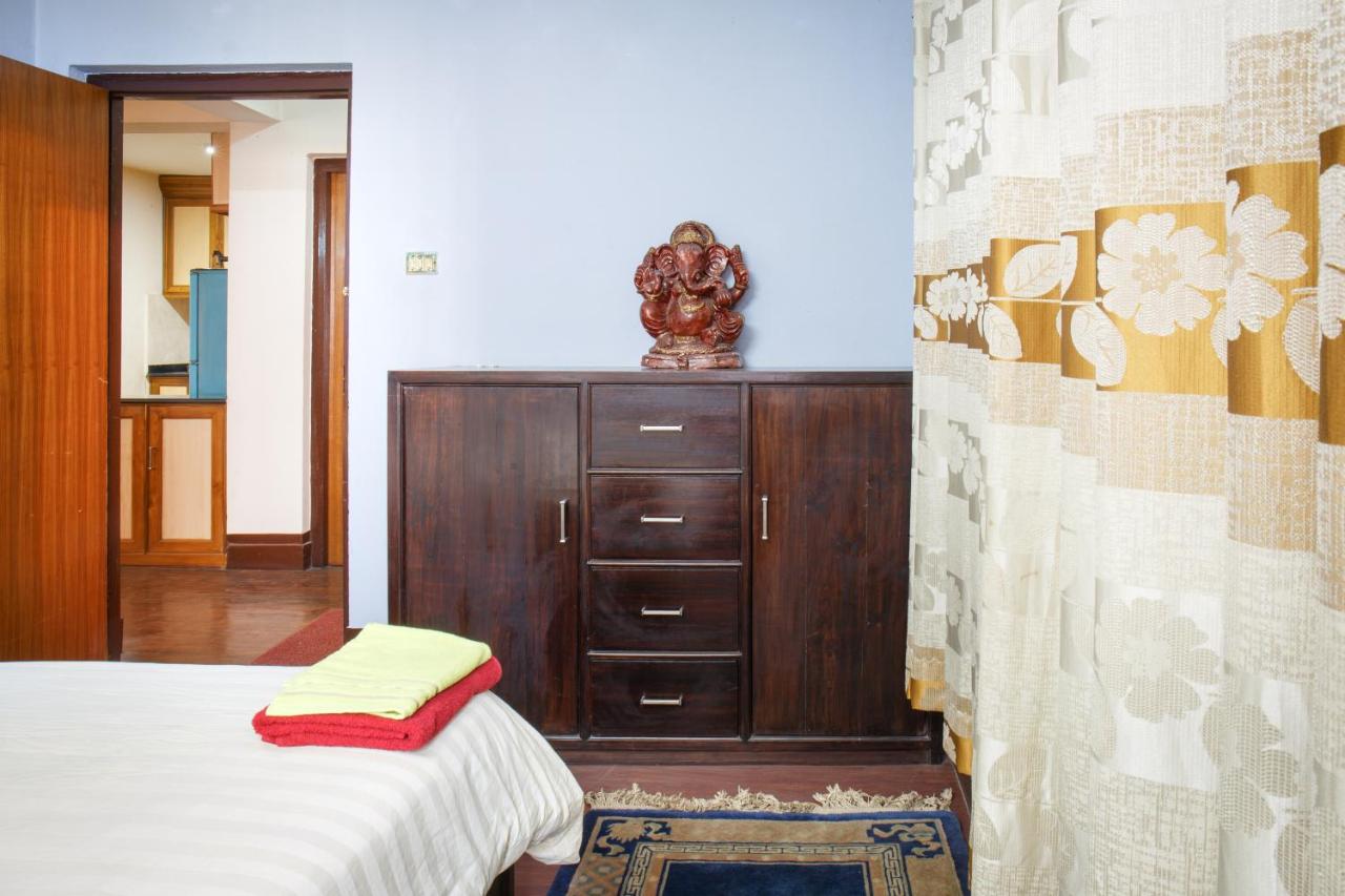 White Tara - Housity