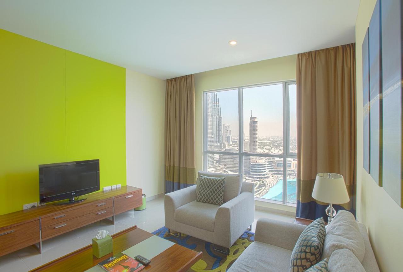 1 Bedroom, King, Burj Khalifa/Fountain View, Smoking