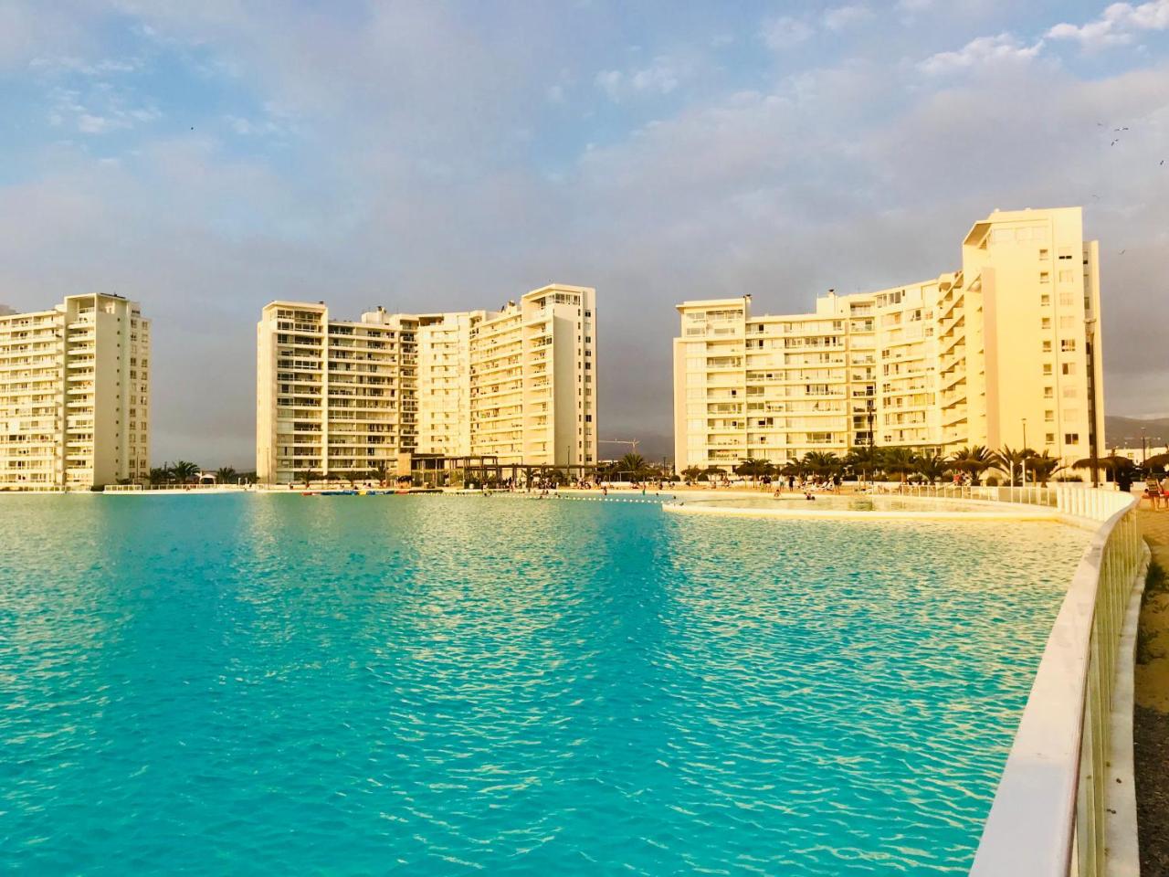 Ensue�os en Laguna Del Mar