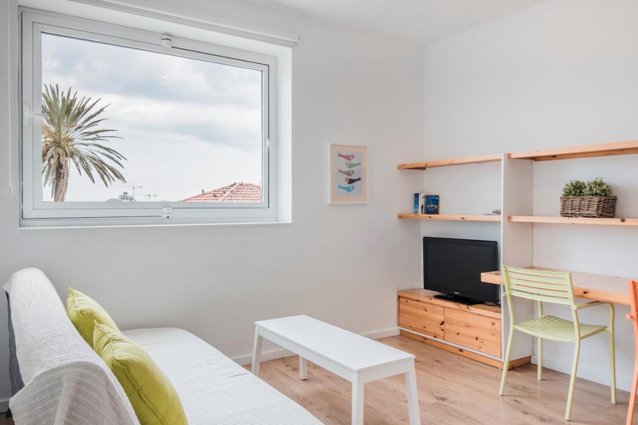 Kitonas Junior - Housity