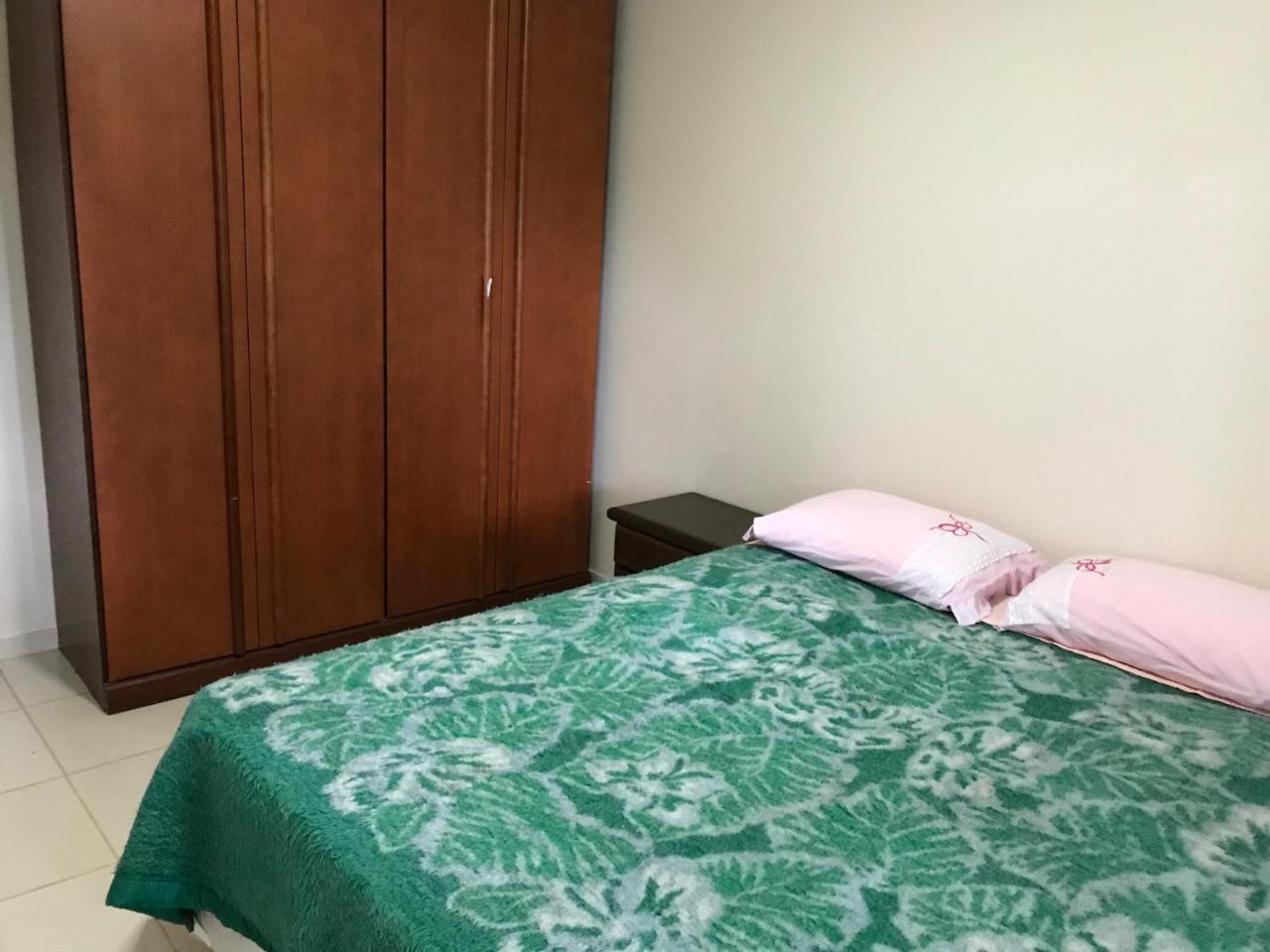CASA EM COND. NA MATA - Housity