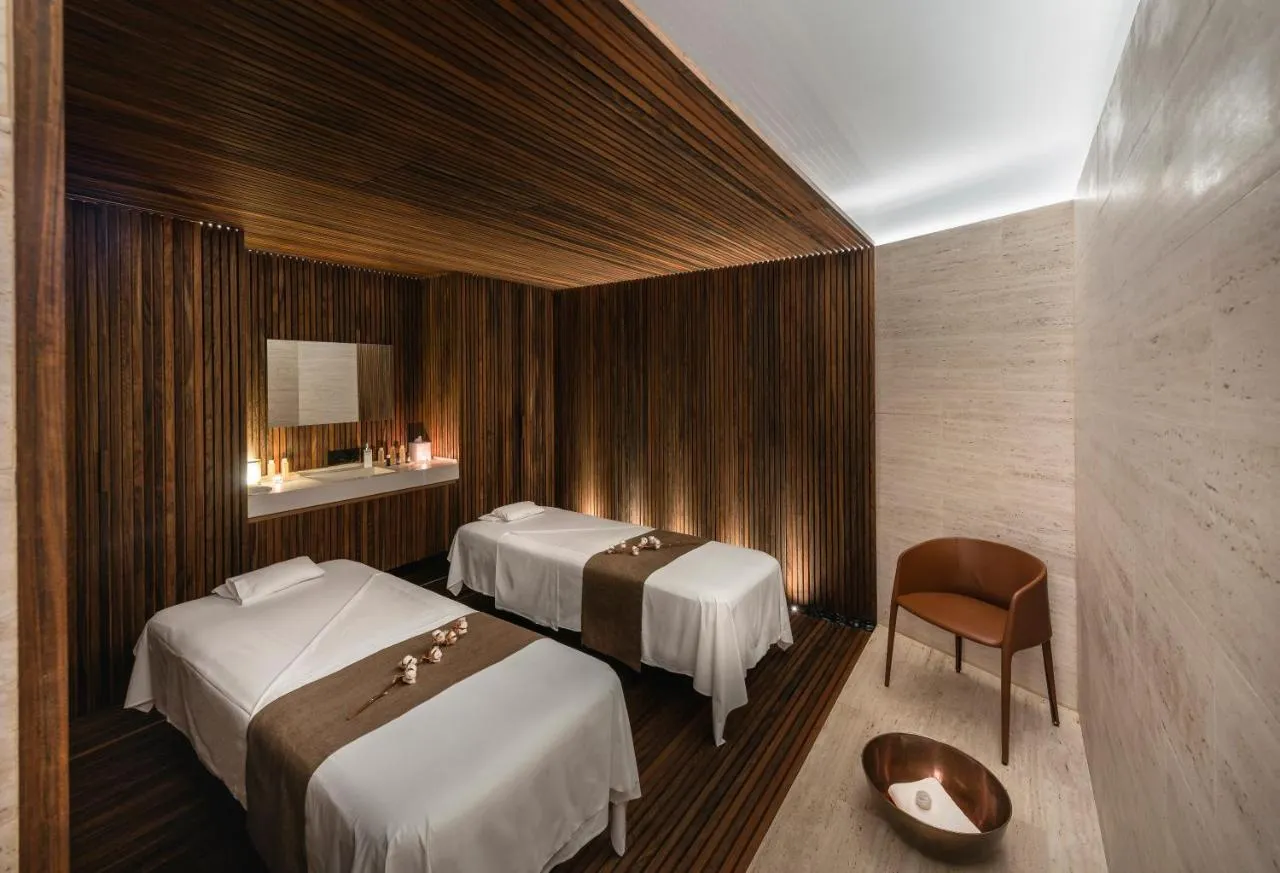 Une image de la salle de traitement spa de Rosewood Villa Magna.