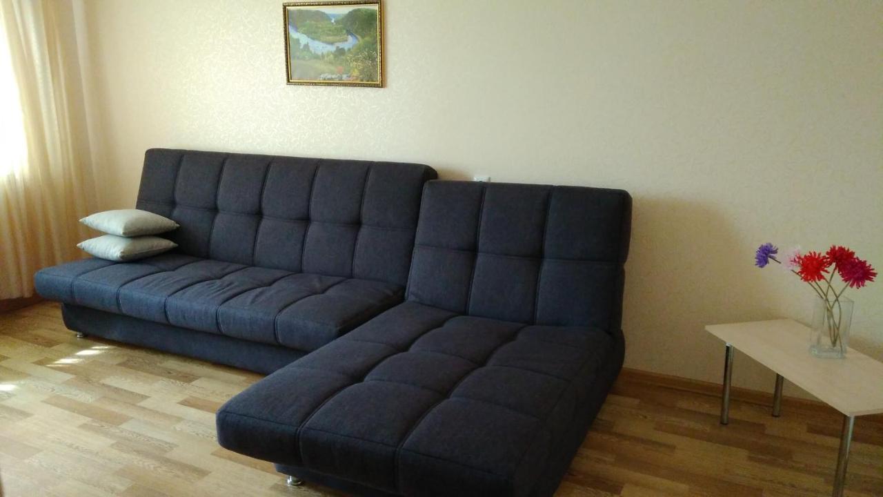 Bulvar Cvetochny - Housity