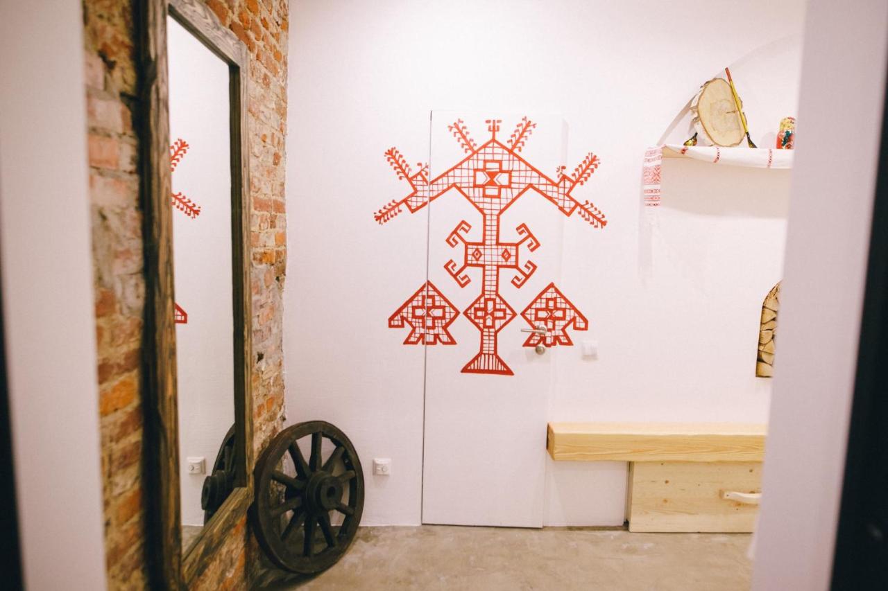 Russian folk apartment near Hermitage Housity