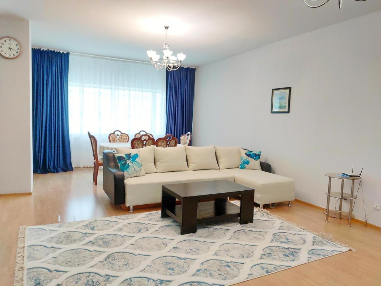 Severnoe Siyanie "Crystal Rose" - Housity