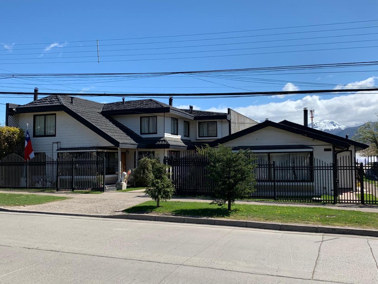 Hostal Espa�ol Coyhaique