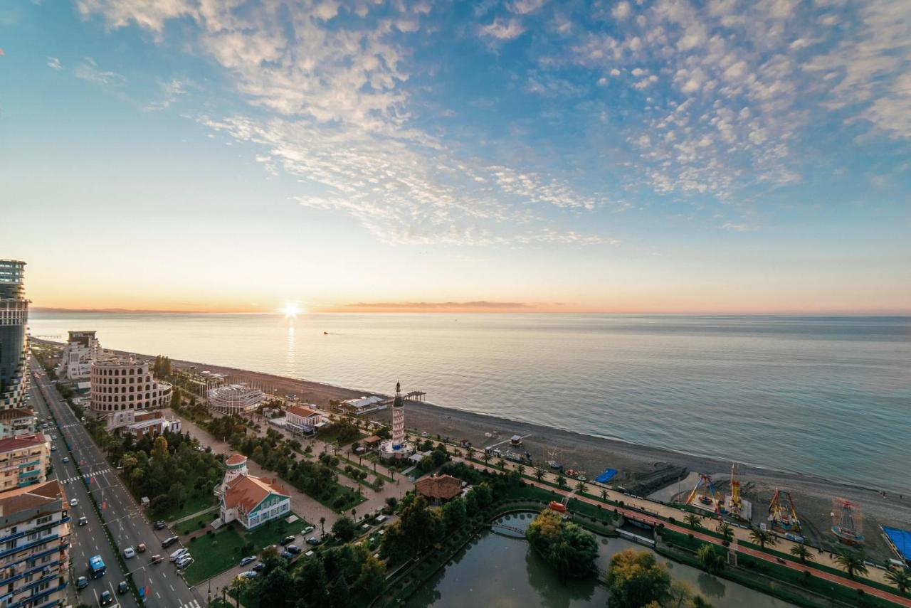 Grand City Apart-Hotel Batumi - Housity