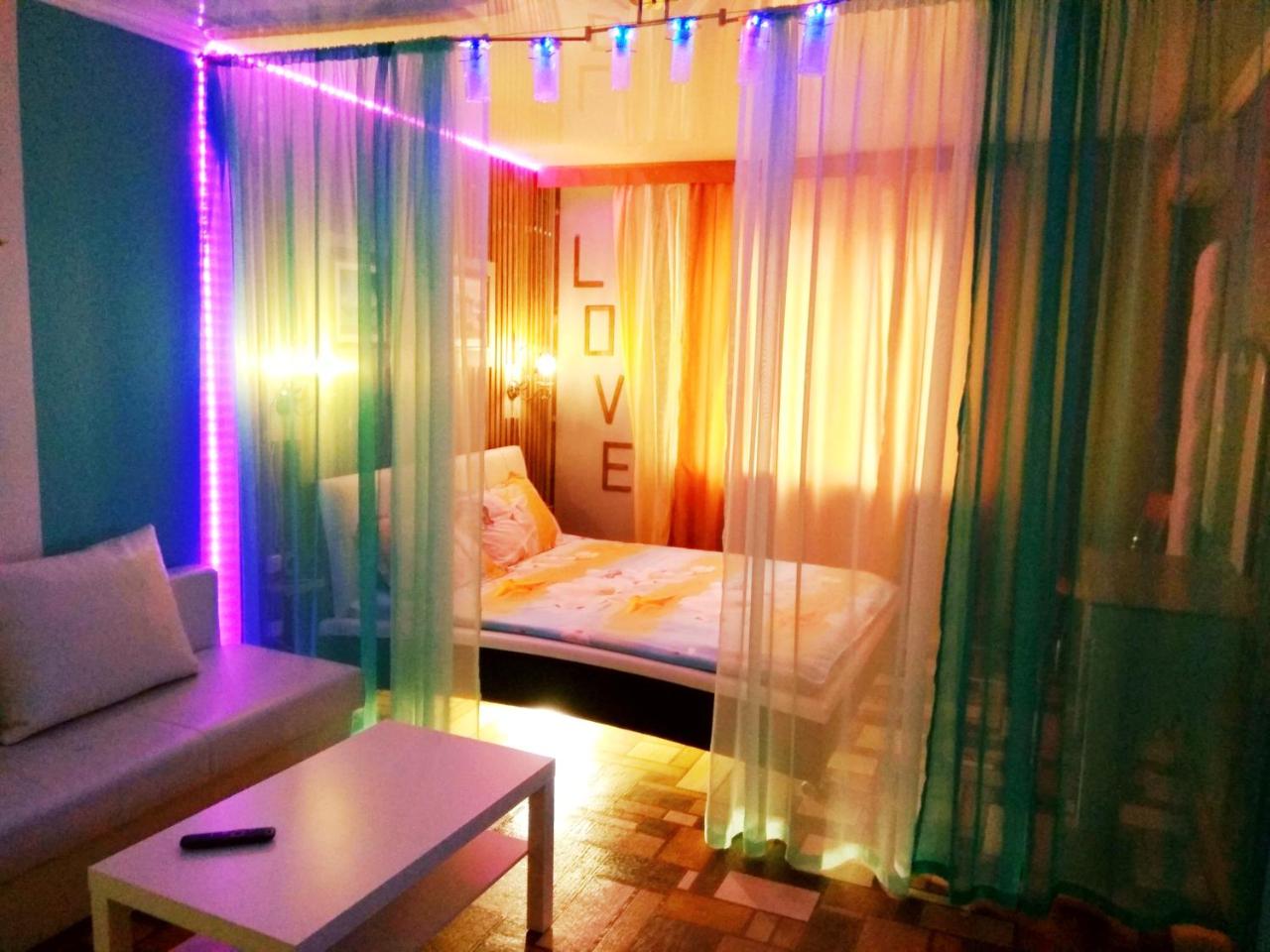 s Mira, 14 - Housity