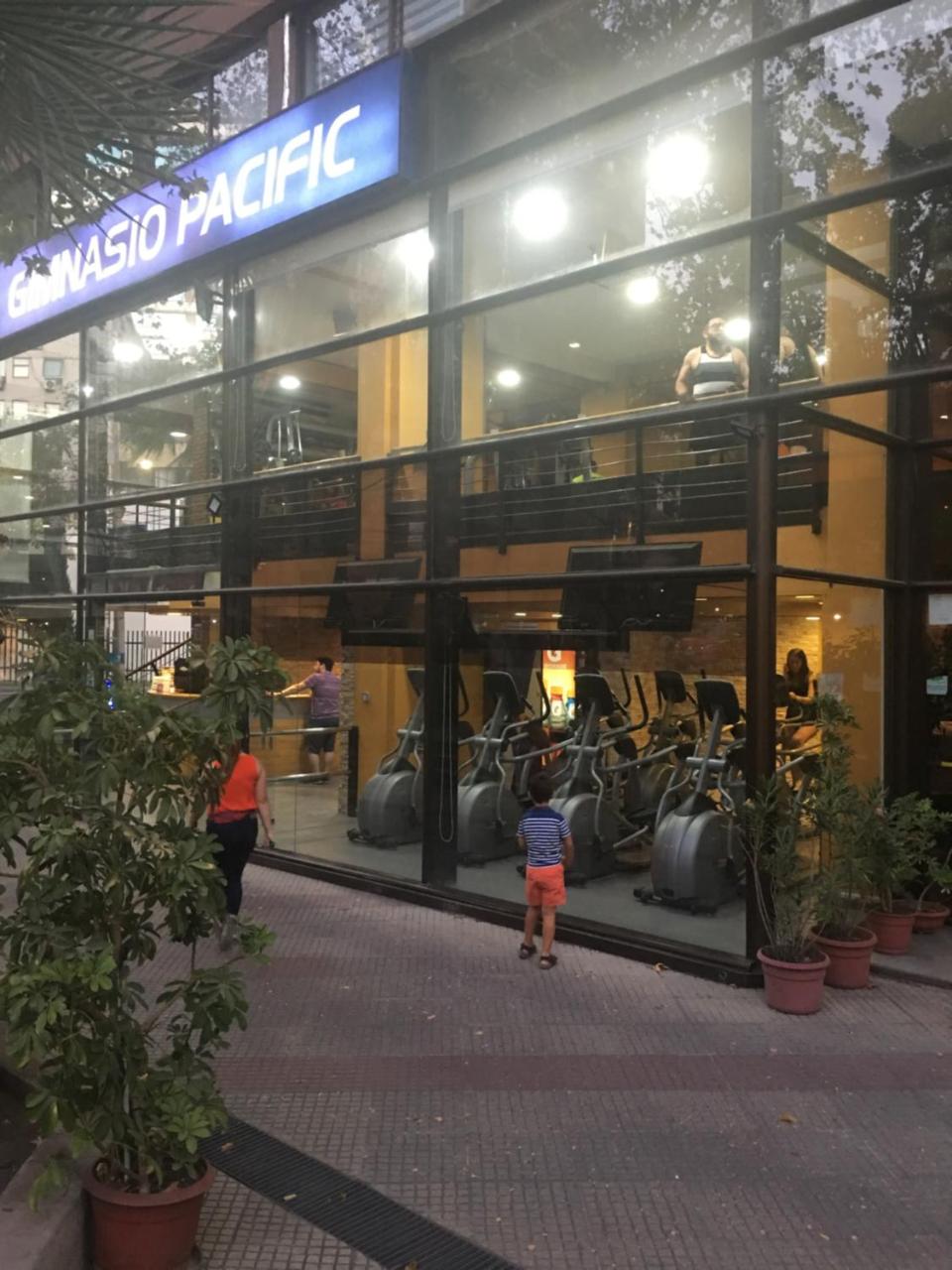 Santiago Encomenderos el Golf