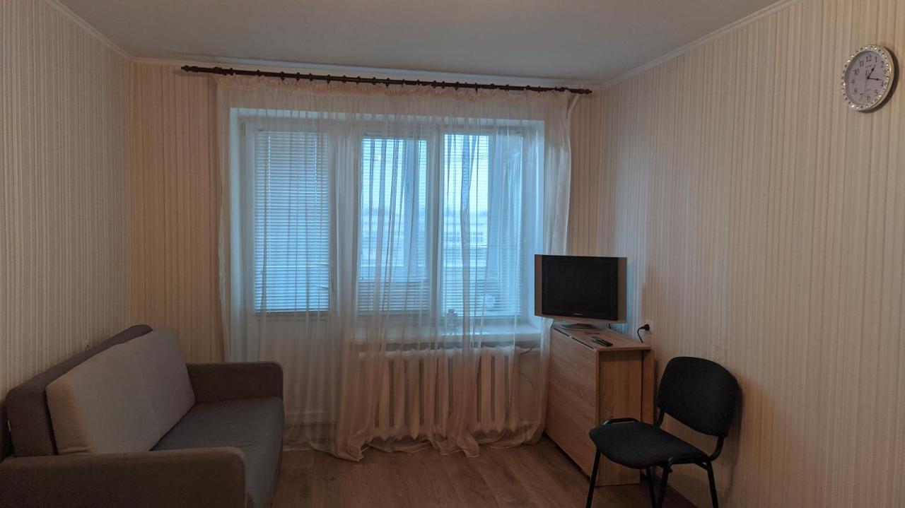 in the center - Housity