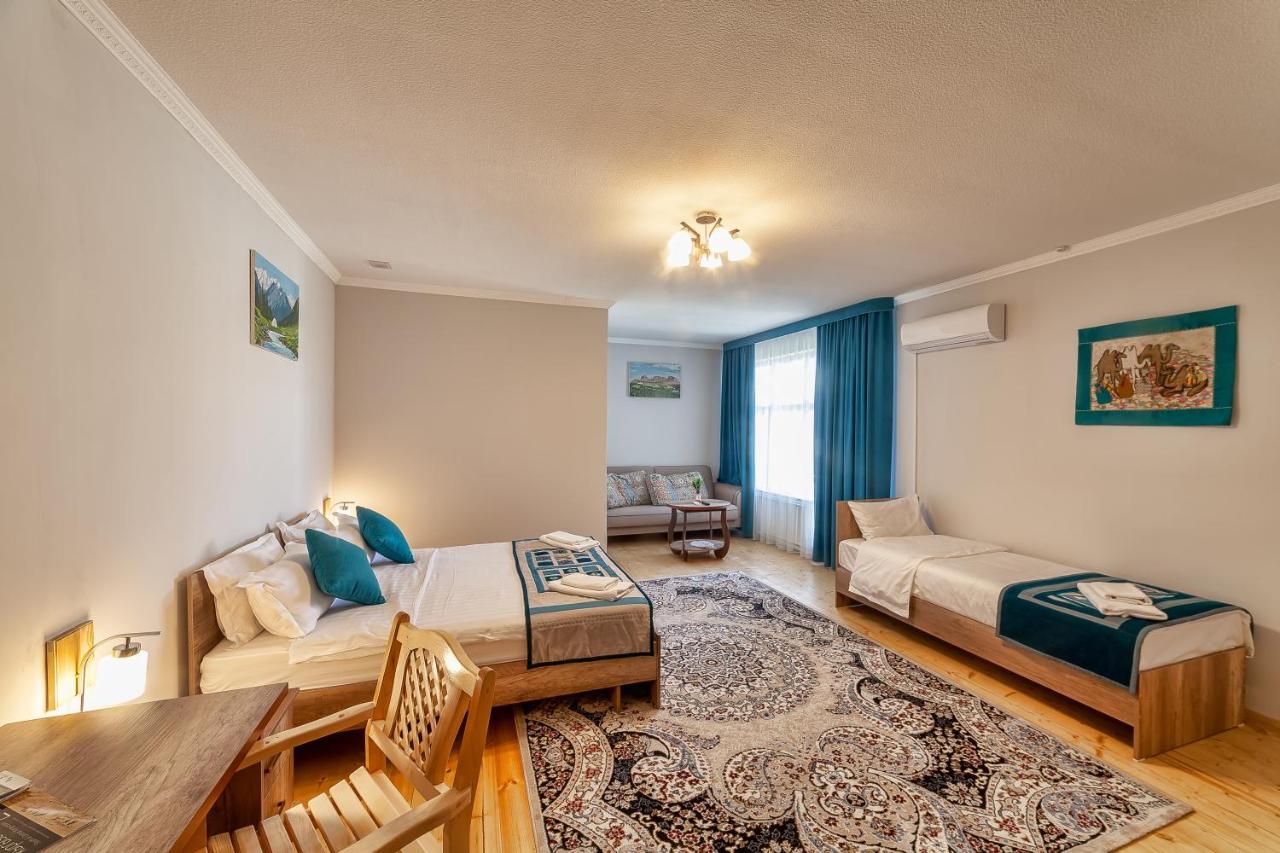 TES Hotel - Housity