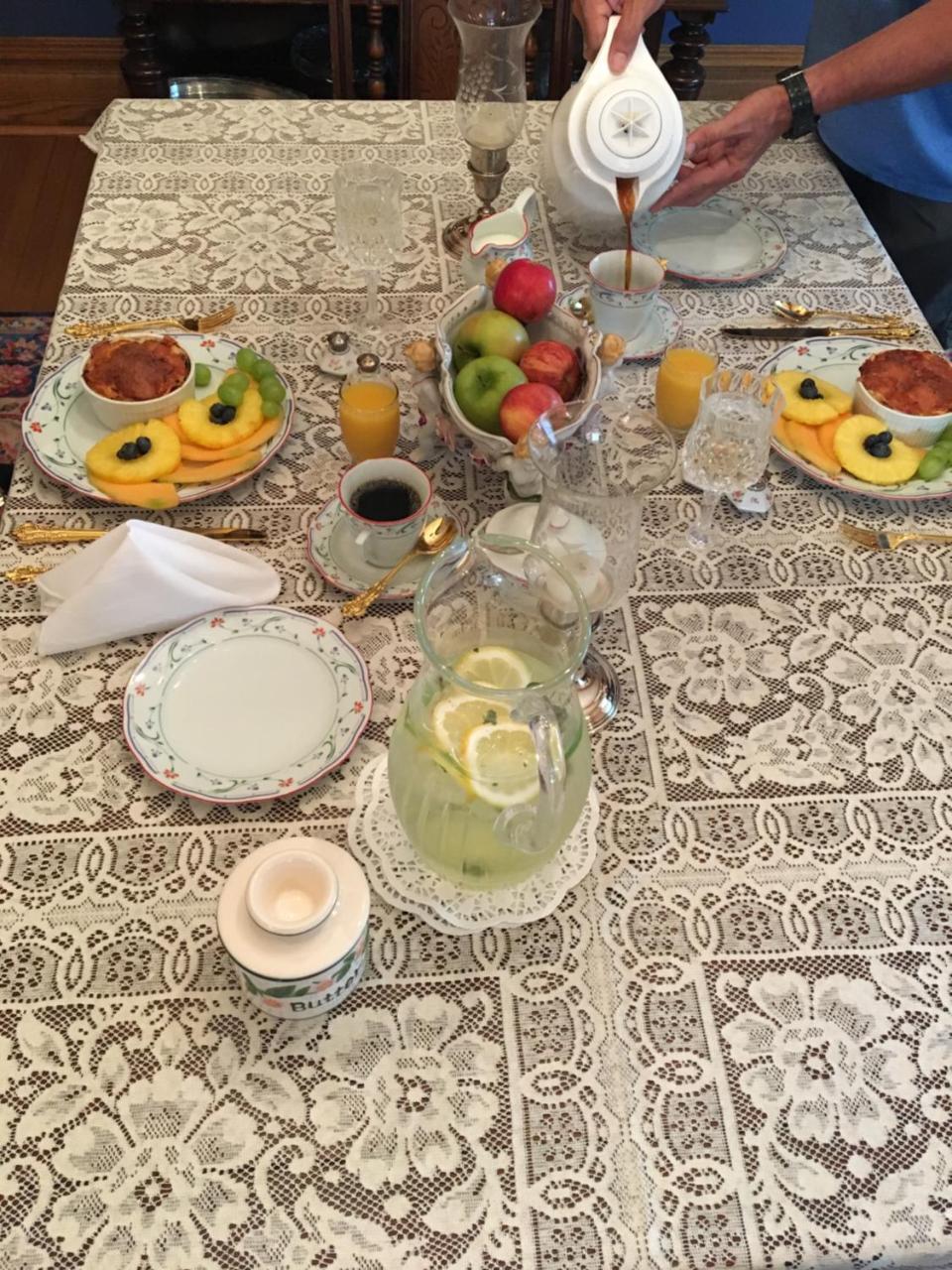 Conner House Bed and Breakfast - Housity