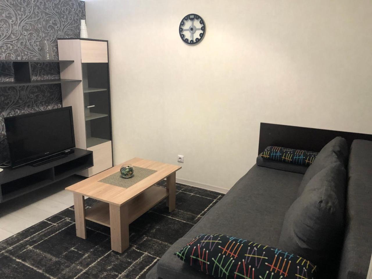 Apartment On Krasnaya 176 - Housity