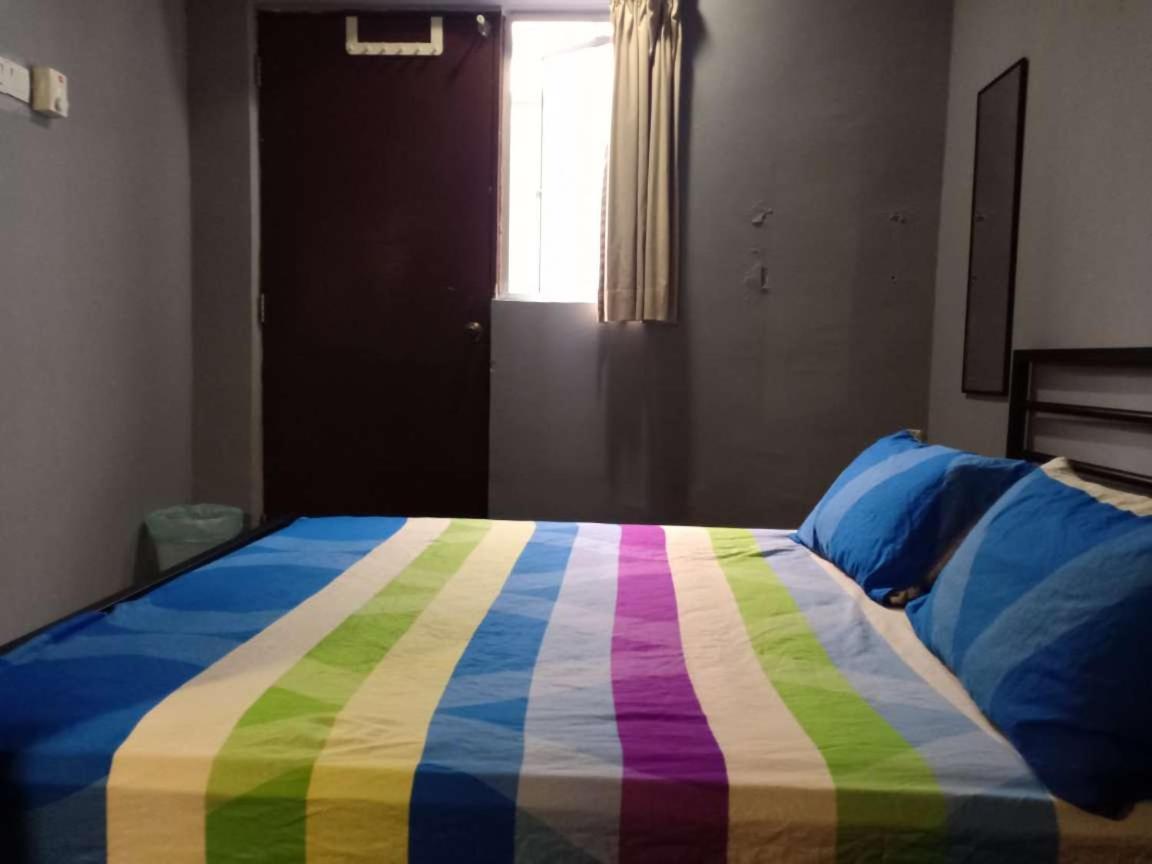 Raizzys Guesthouse - Housity