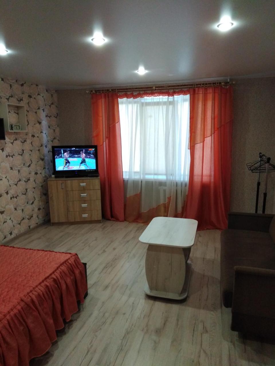 Kvartira na sutki tsentr - Housity