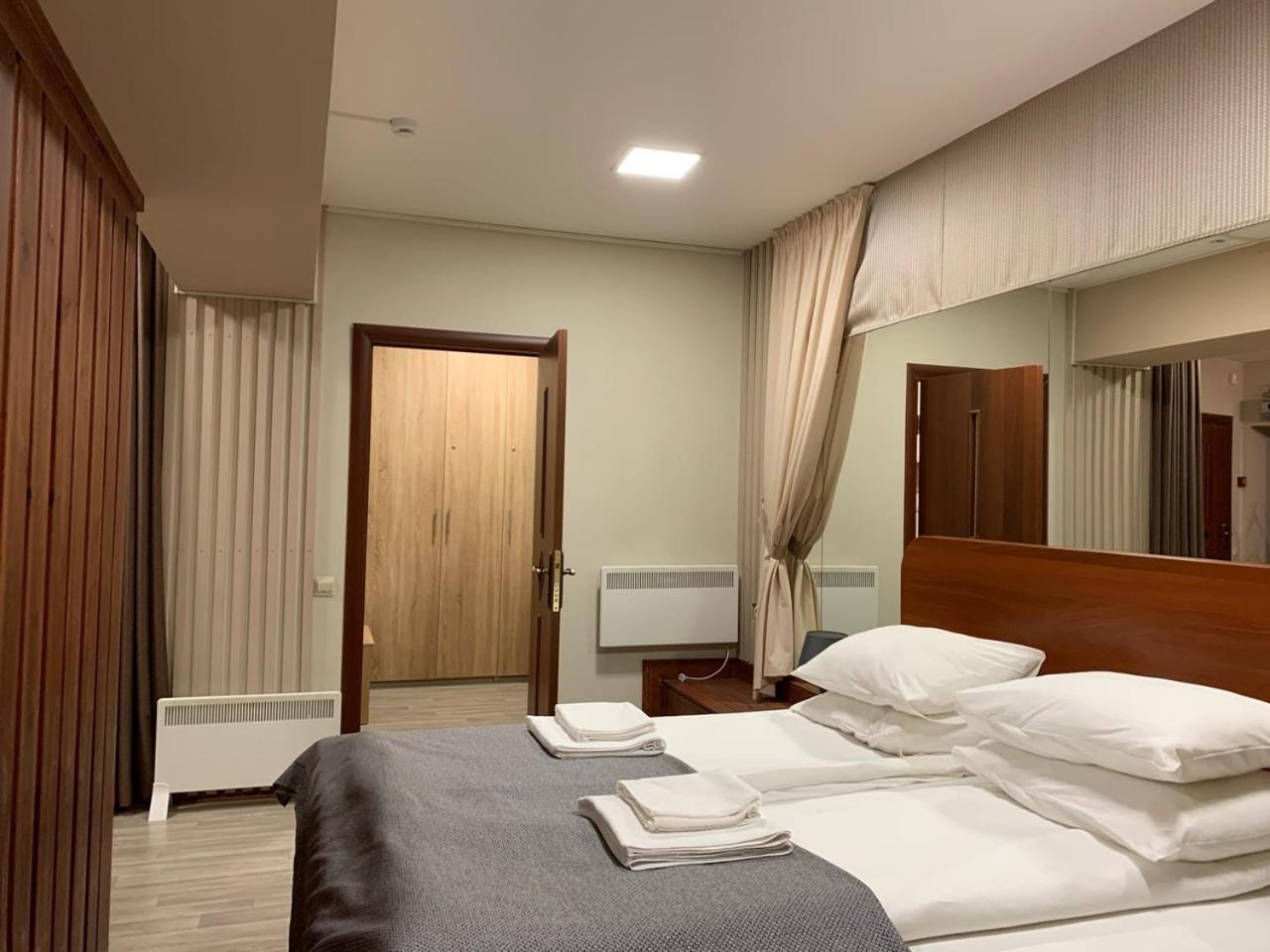 Harland apartments Housity