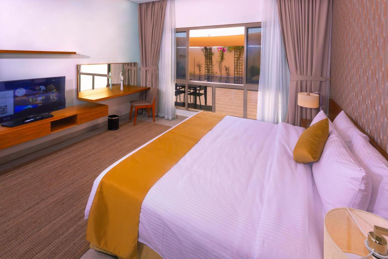 One Bedroom Luxury Villa with Temperature-Controlled Private Pool