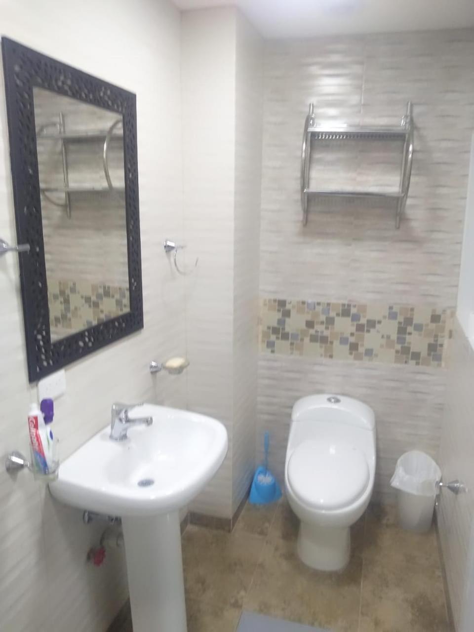 Hermosas Suites Ejecutivas - Casa La Merced Ambato - Housity