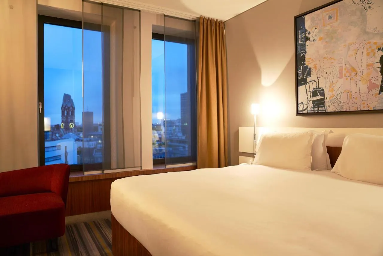 Une image de la chambre du Dorint Kurfürstendamm Berlin.