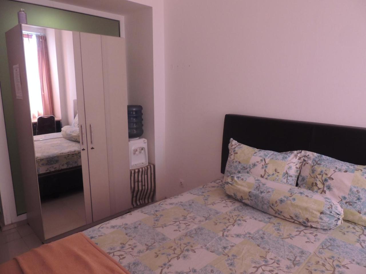 Studio Room at V Apartment - Housity