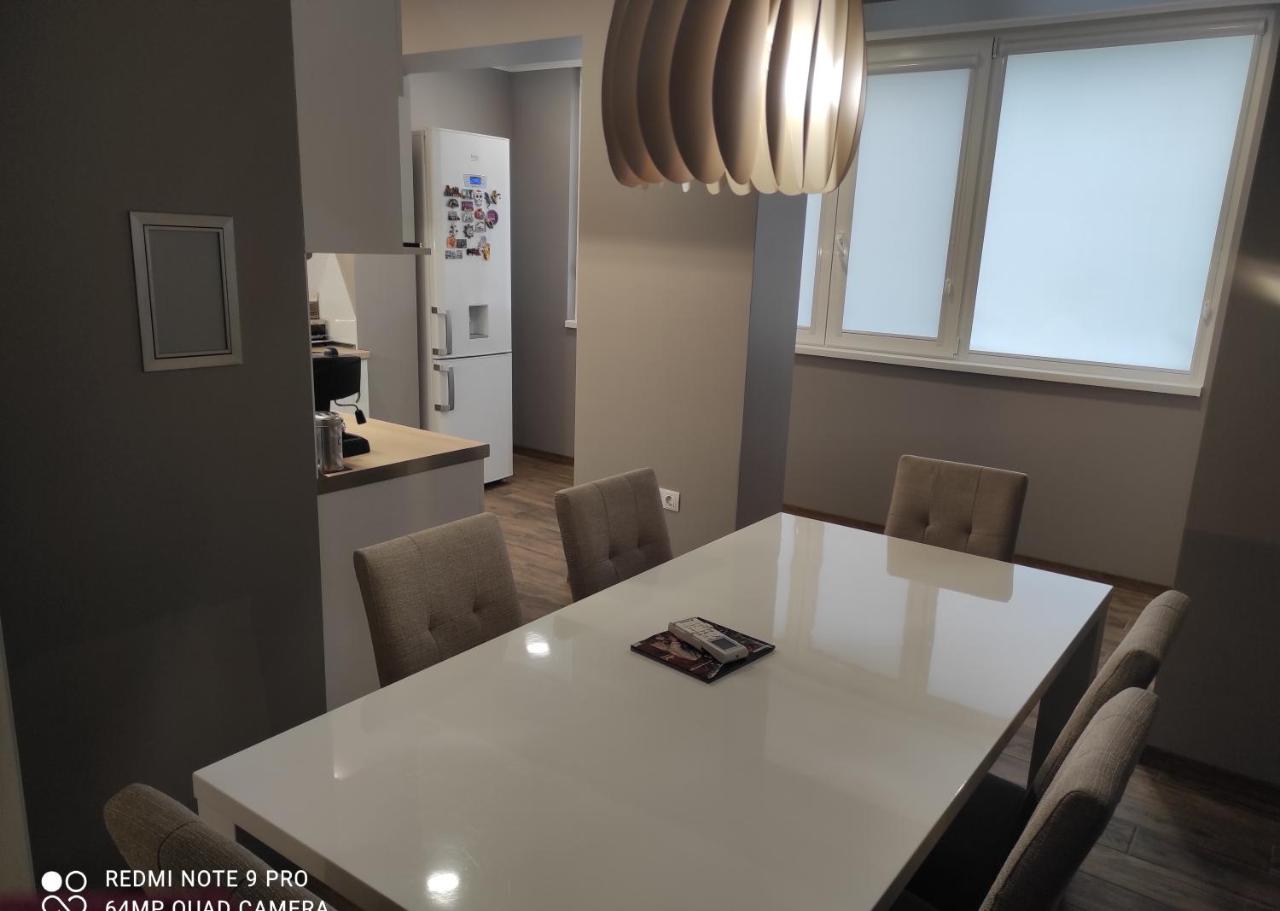 Dani Apartment - Housity