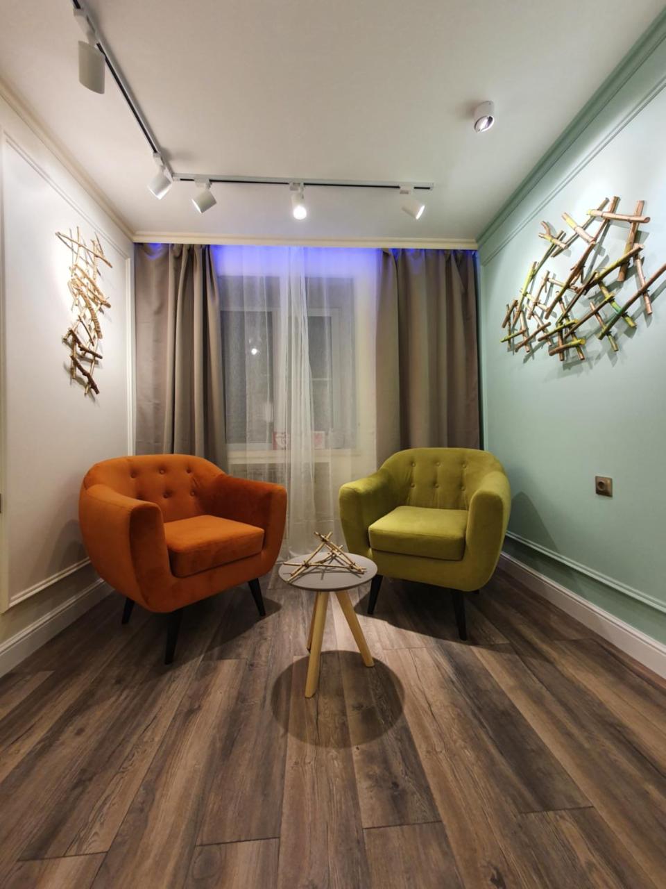 Krestovaya 124 Design s - Housity