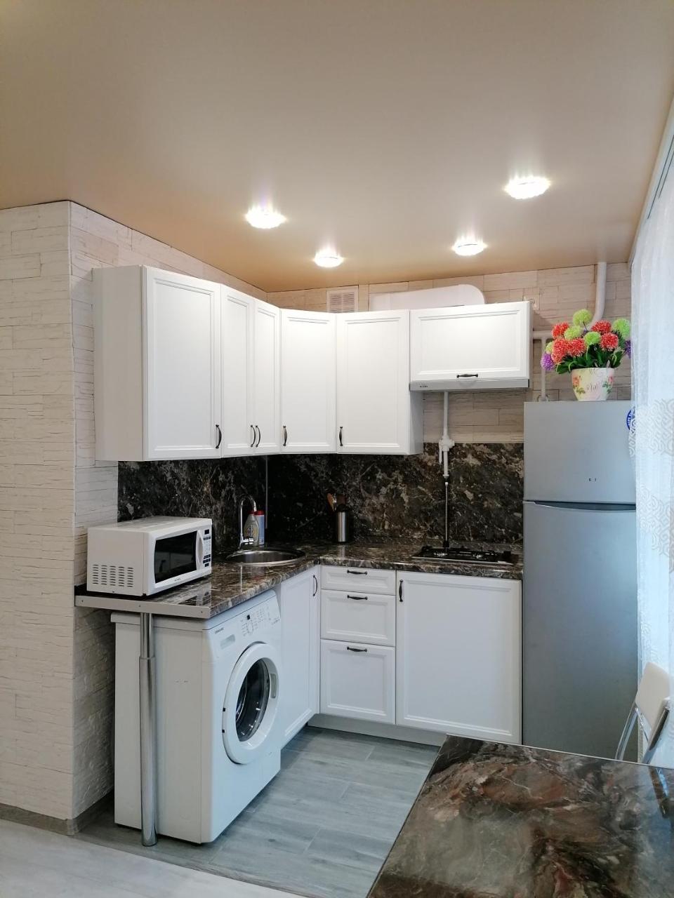 Apartment on Trekhsvyatskaya 28 - Housity