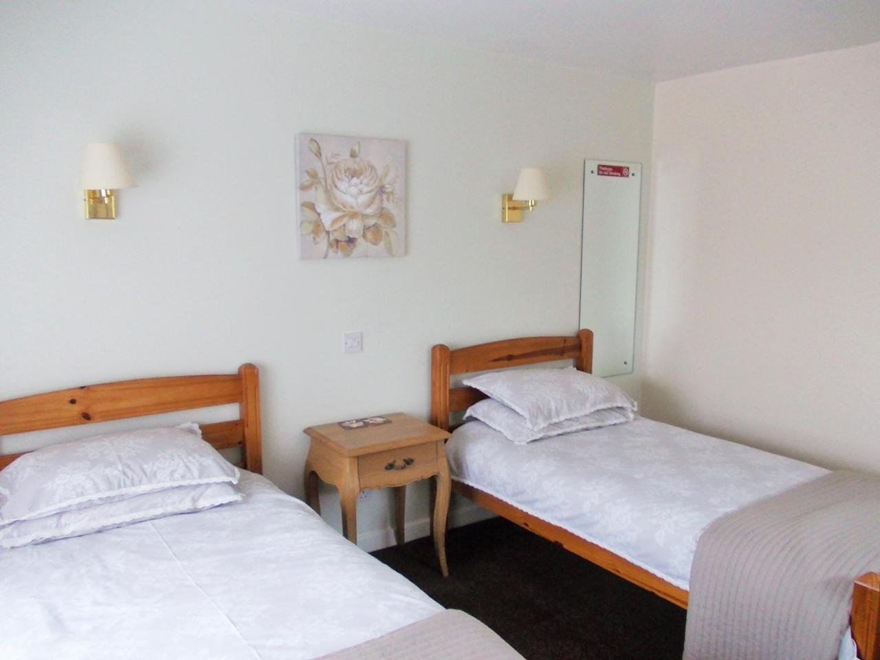 Rose Cottage Bed & Breakfast - Housity