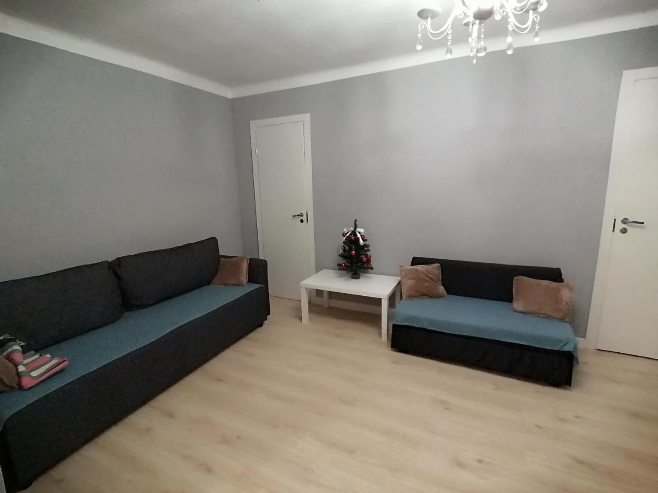 Tsentr pskova dvukhkomnatnye apartamenty - Housity