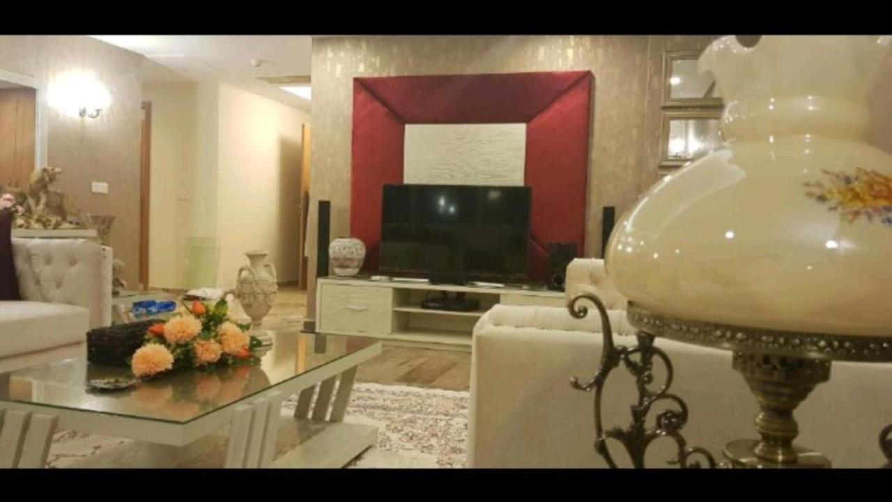 Hamad palace  in Multan - Housity