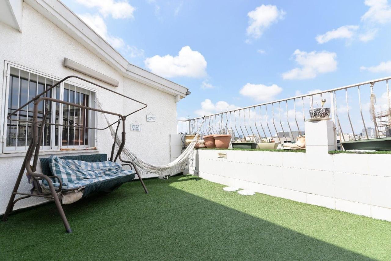 Cozy Room In shared apartment (penthouse) - Housity