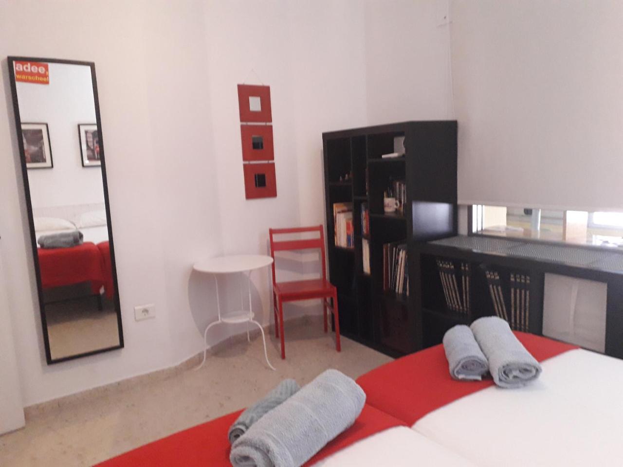 Ana de Viya Cádiz - Housity