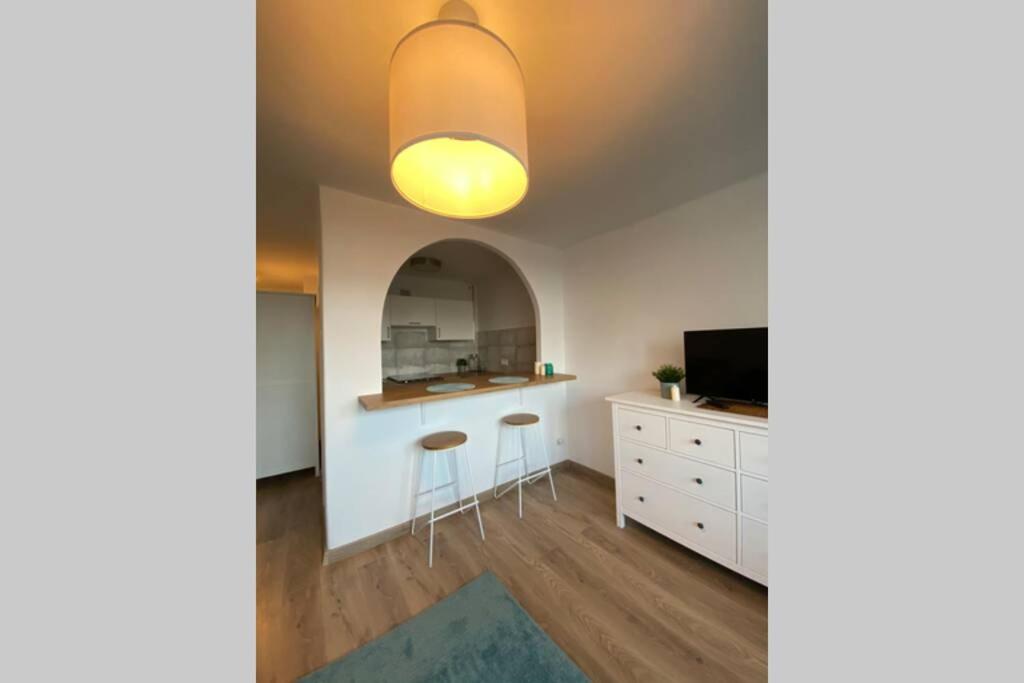 Modern studio apartment at park&stadium near city center - Housity