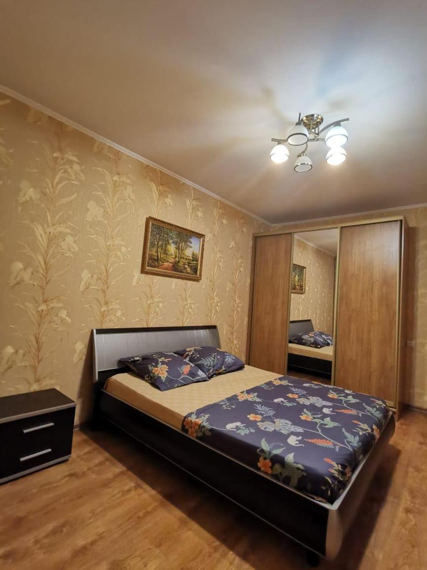 Apartament on Druzhininskaya 29, kv 73 - Housity