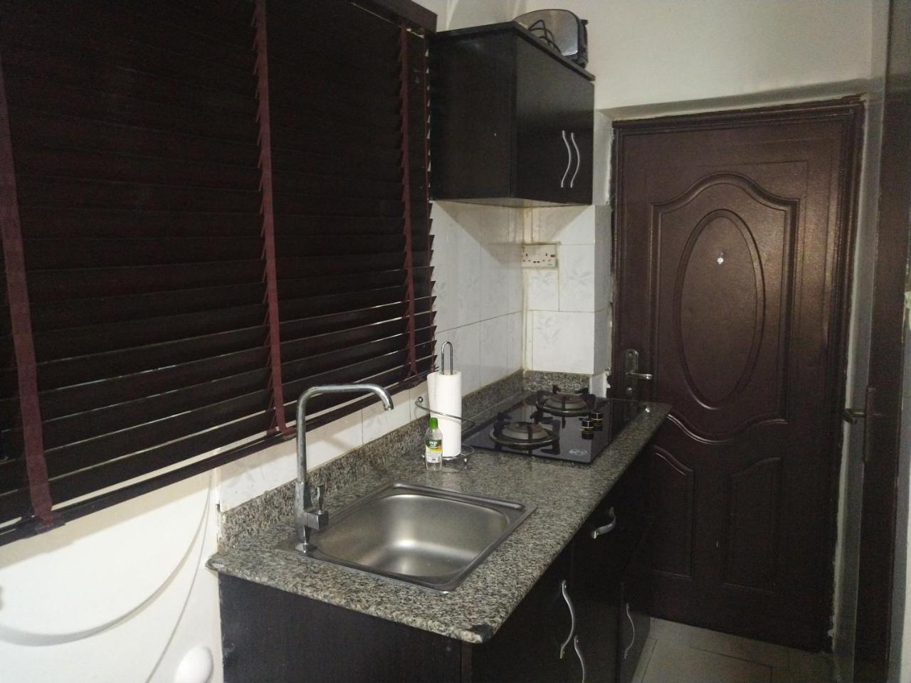 Mantle s- Studio - Housity