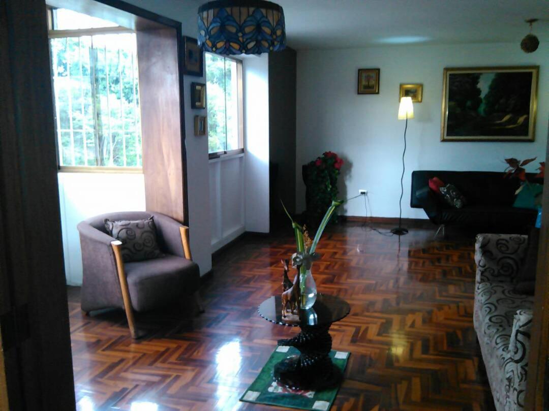 Confort de Hogar, Ubicacion Perfecta, y Mas! - Housity