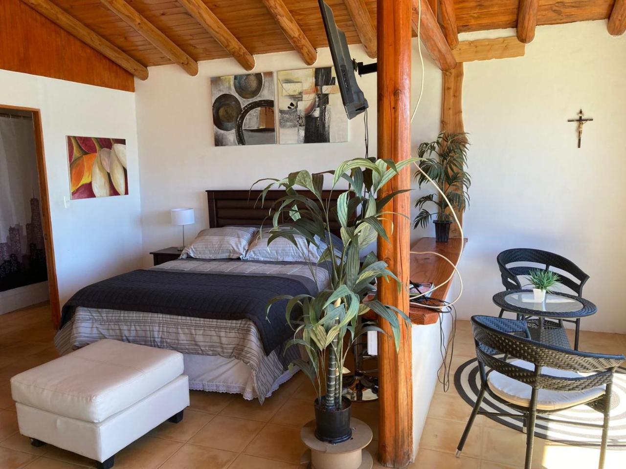 Caba�as Parador del Aguila