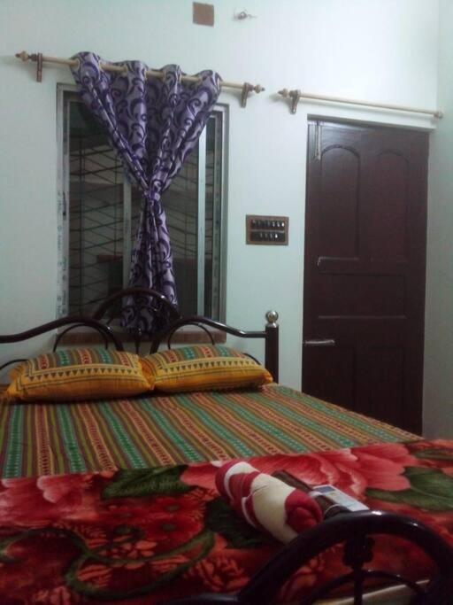 Studio  near Dum Dum Airport - Housity