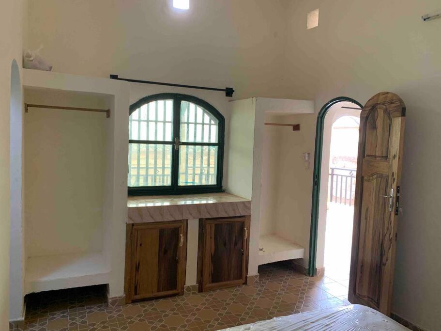 Cheerful 1 bedroom villa with free parking. - Housity