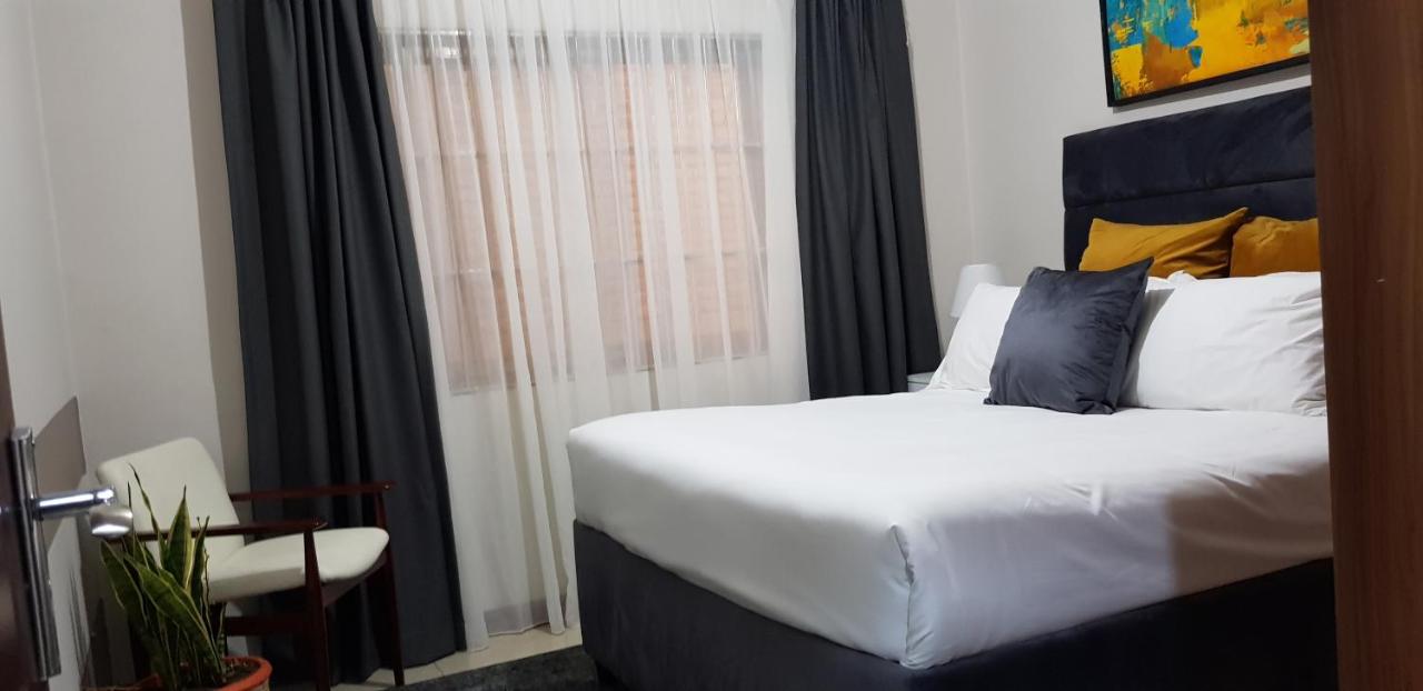 InstaHomes by F&F - Maugham Road - Housity